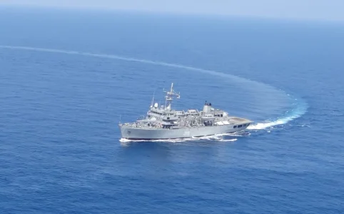 INS_Sandhayak_(J-18)_survey_vessel_at_sea.webp