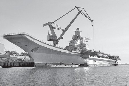 Indian_Carrier_Vikramaditya .jpg