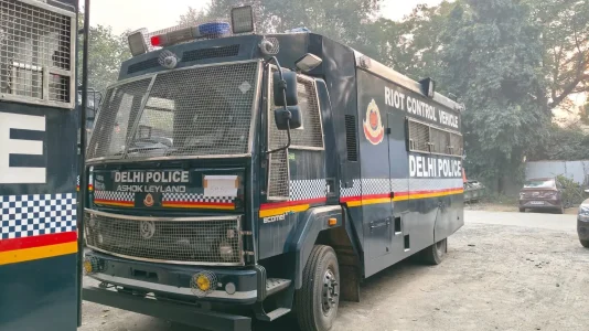 Delhi-police-anti-riot-vehicle.webp