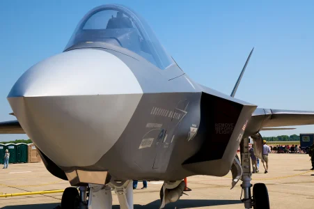 F-35_Lighting_II_Nose.webp