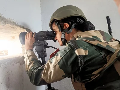 mtpvbhl4_bsf-woman-soldier_625x300_22_May_25.webp