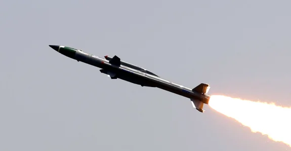 Akash_MK-1S_missile_test_on_27_May_2019_-_2.jpg