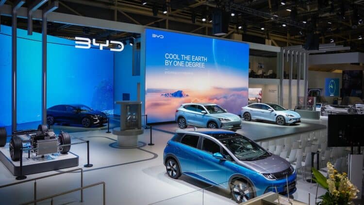 BYD Tesla