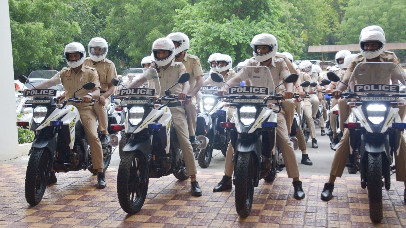 Suzuki_V-Strom_SX_250_Gurgaon_Police_1721475259738_1721475264354.jpg